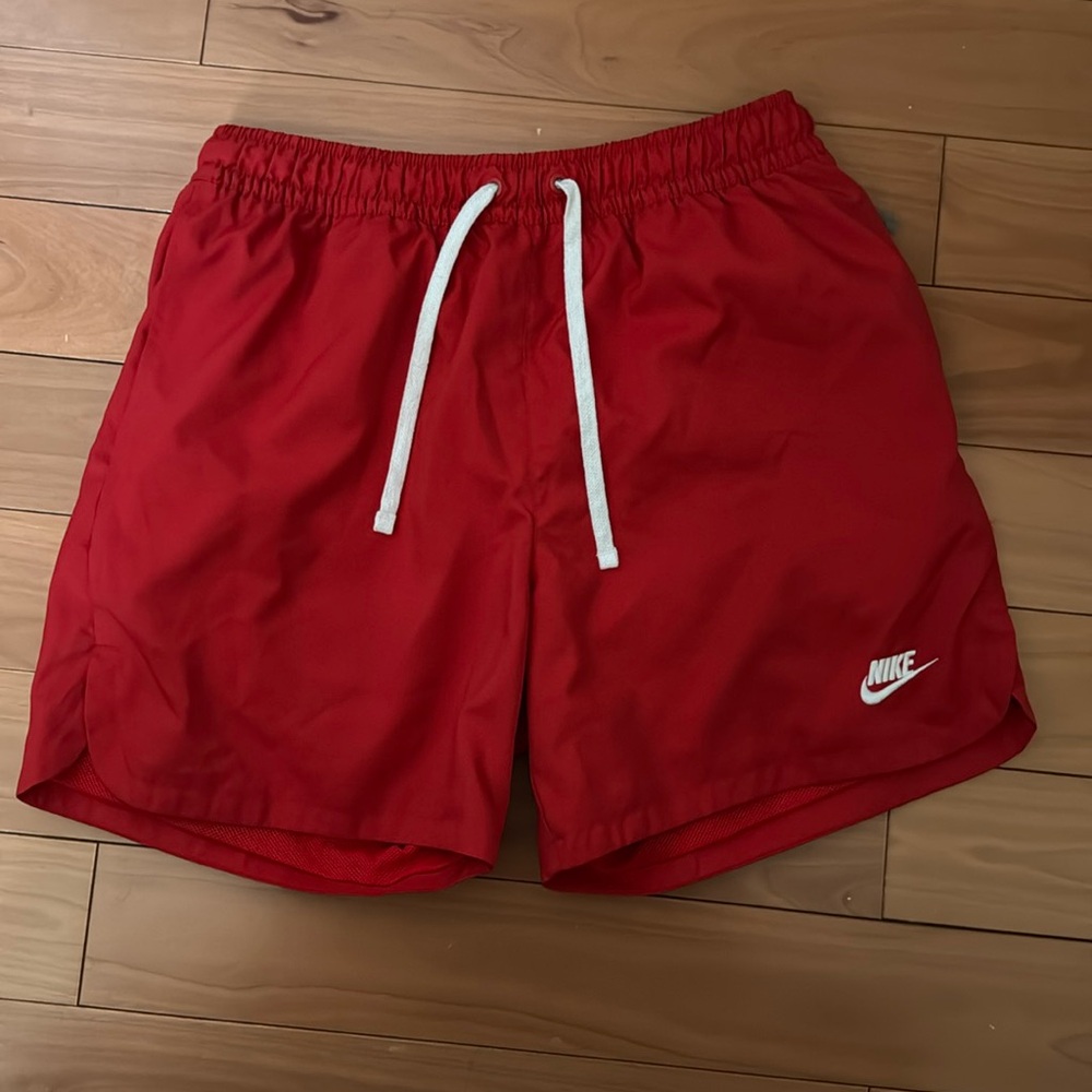 Nike Club Men’s Woven Flow Shorts